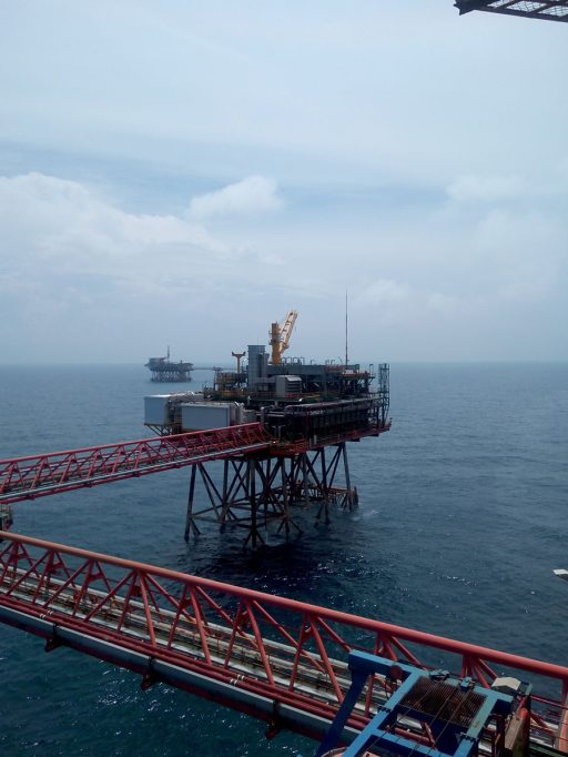 Ağır Yük Kreyni ve Açık Deniz Platformu Kreynleri